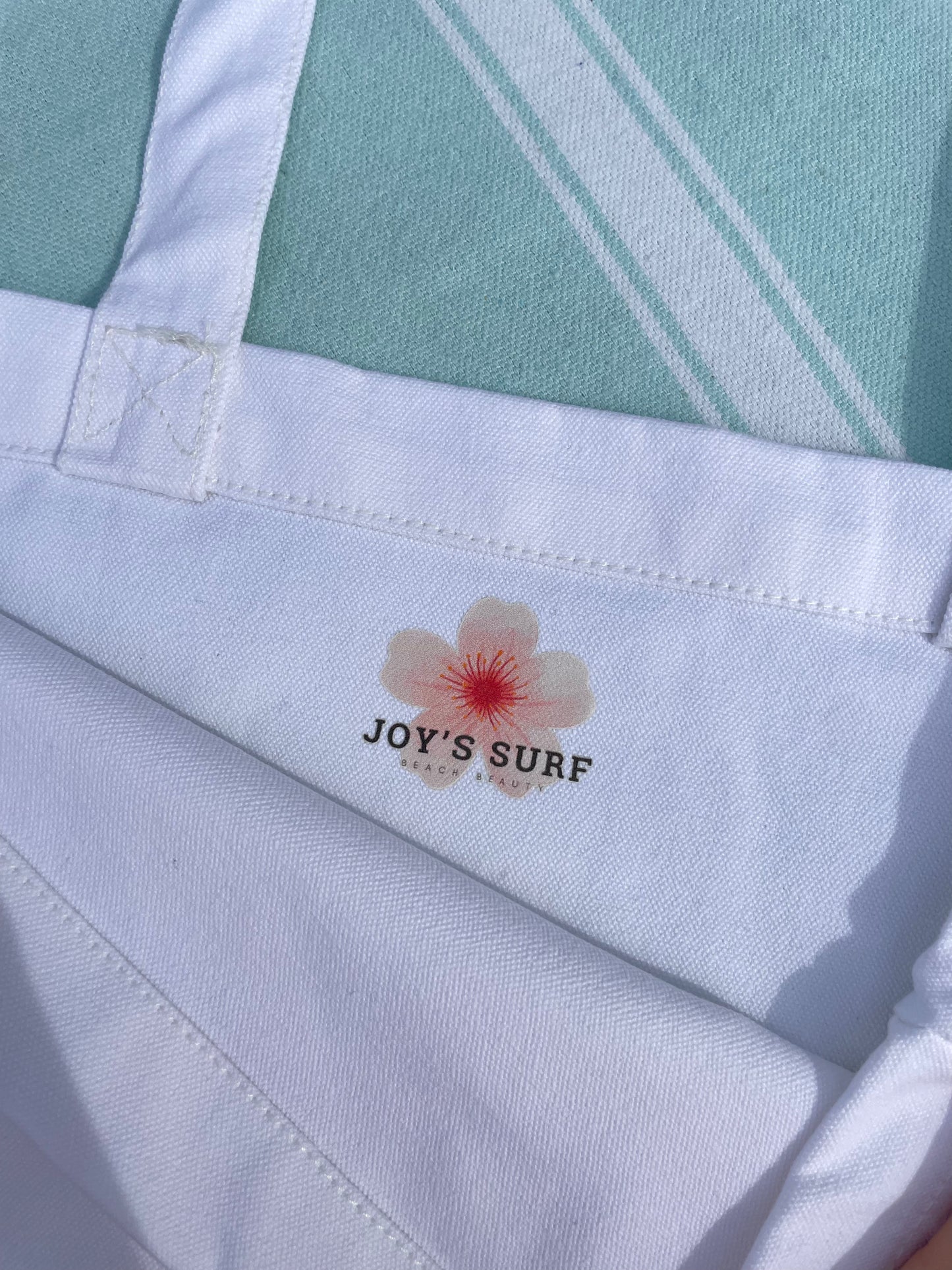 Tote bag Raised By The Sea
