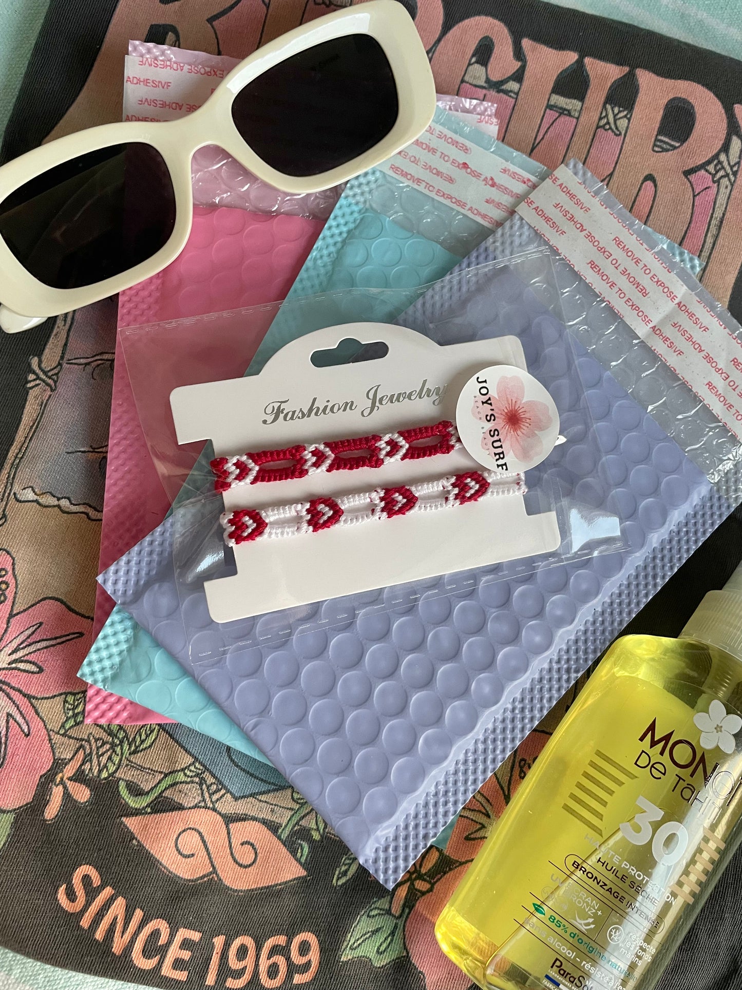 Duo coeurs ajourés rouges et blancs